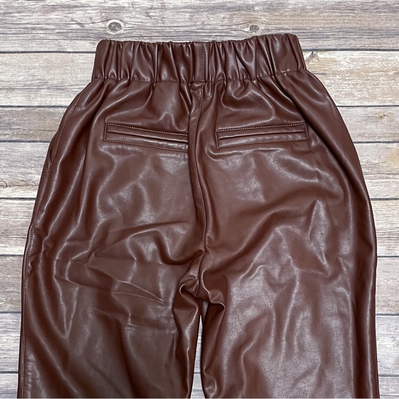 Abercrombie Fitch Brown Vegan Leather Tapered Hi Waisted Elastic Waistband Pants - Picture 5 of 10